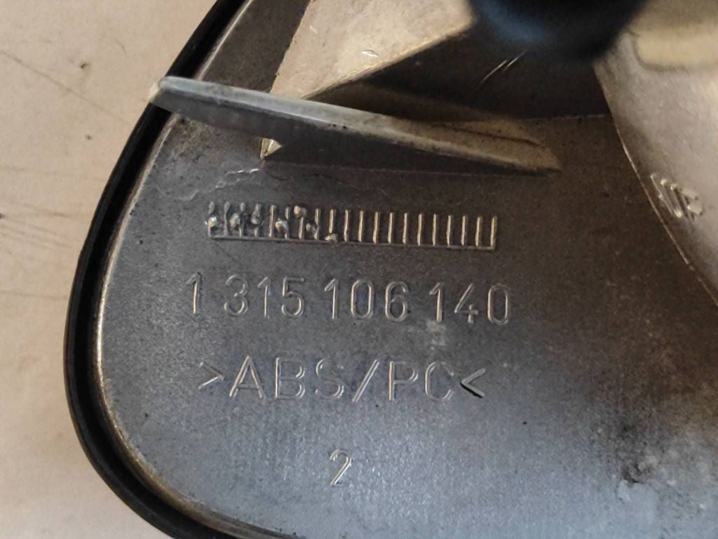 BMW 3 E46 2000 front left turn indicator light 1315106140 