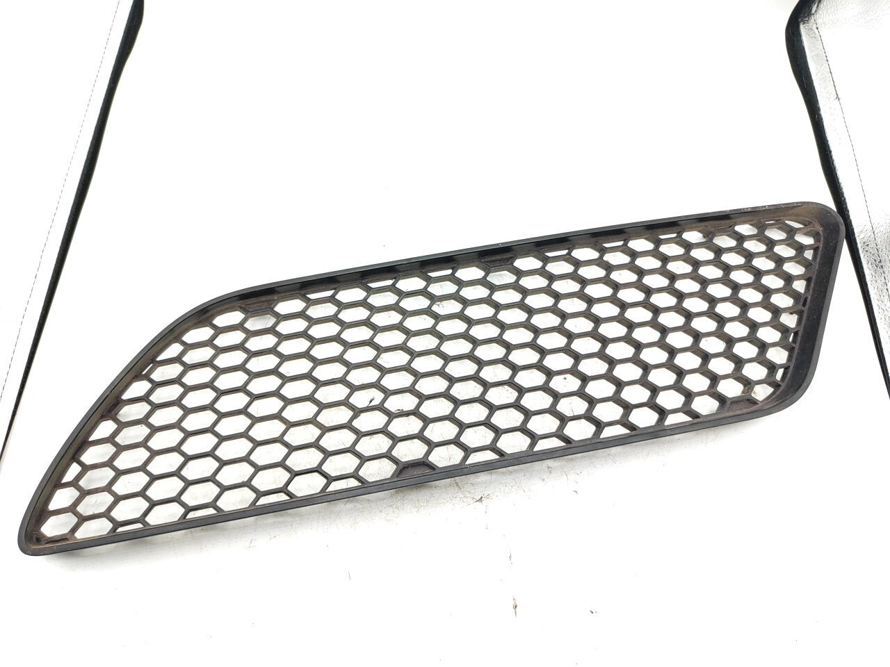 Alfa Romeo 147 Facelift 2007 Front Left Side Bumper Lower Grill