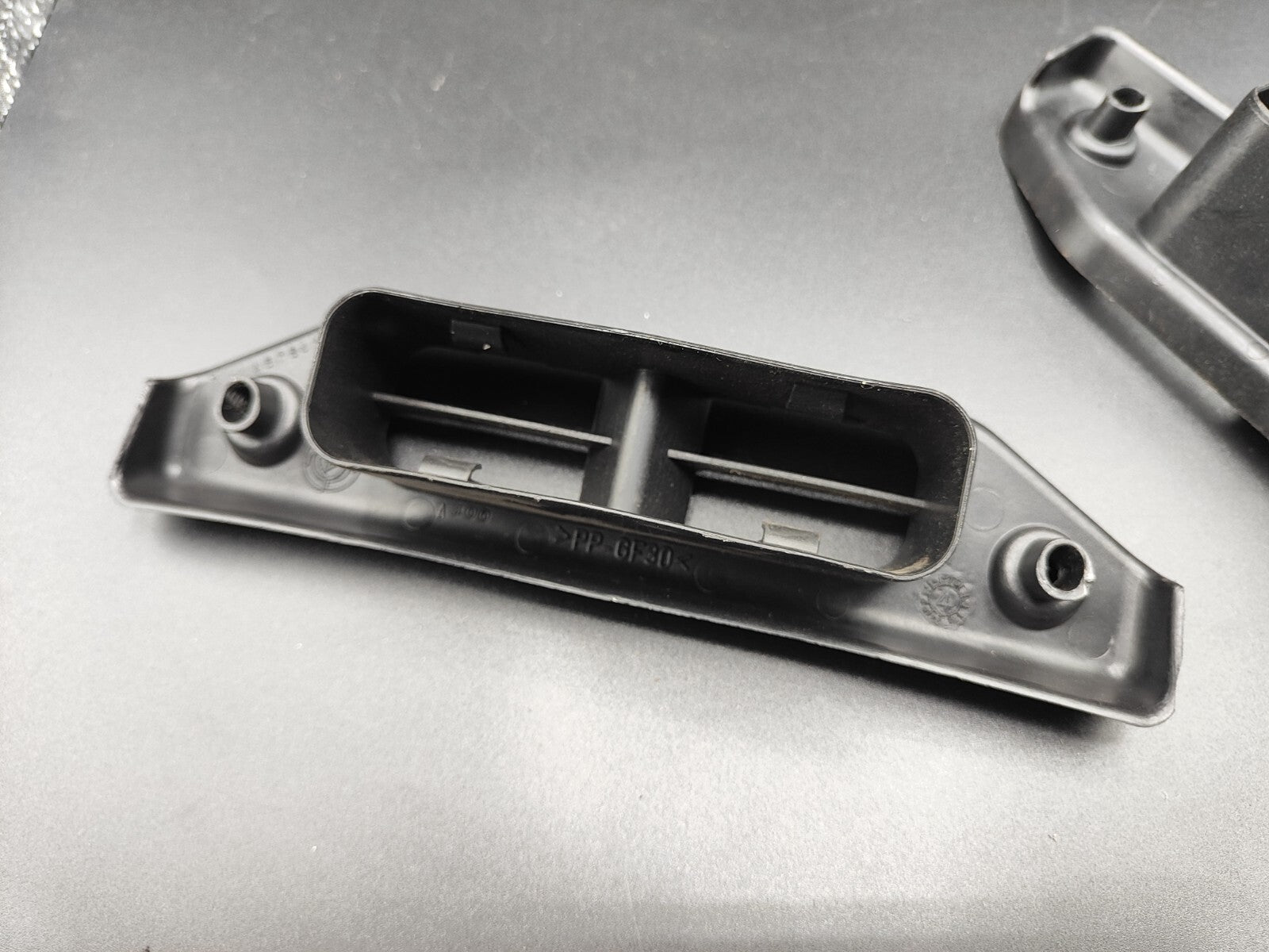 Alfa Romeo 147 1.9D JTD 85kW 2002 Ventilation Air Duct 46763190