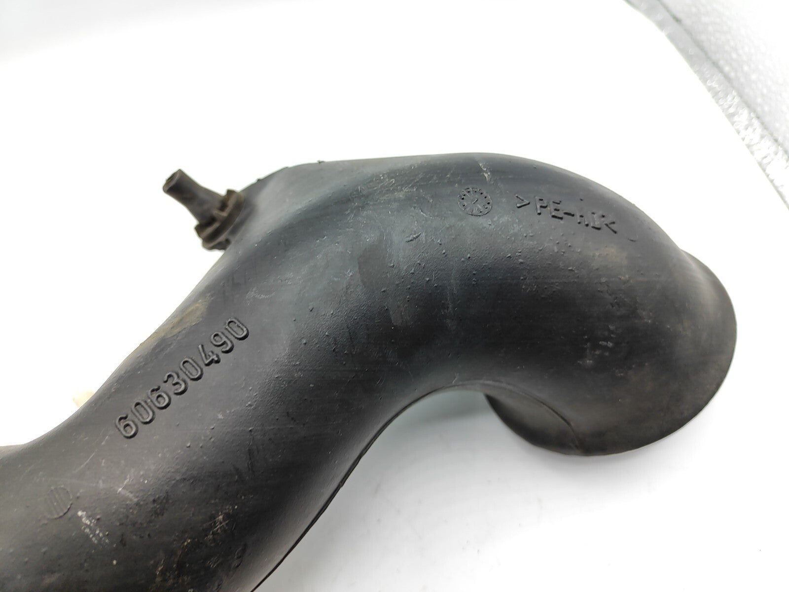 Alfa Romeo 156 1.9JTD 85kW 2003 Engine Air Intake Pipe 60630490