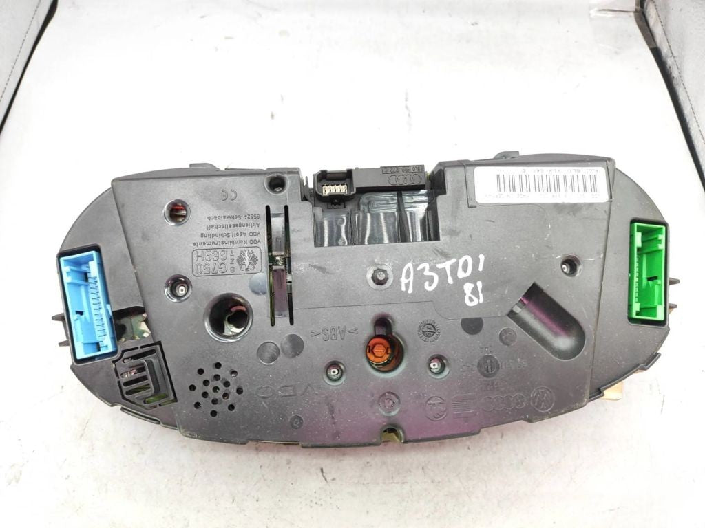 8L0919860D Audi A3 S3 8L 2002 Diesel speedometer instrument cluster 