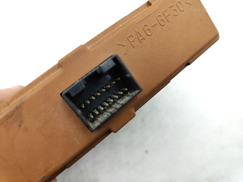 Alfa Romeo 156 2.4TS SW 2000 Comfort convenience body module 60665908 