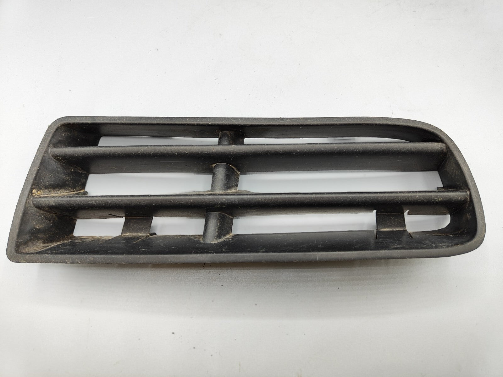 Volkswagen Golf MK4 2001 Front Left Bumper Lower Grill 1J0853666E