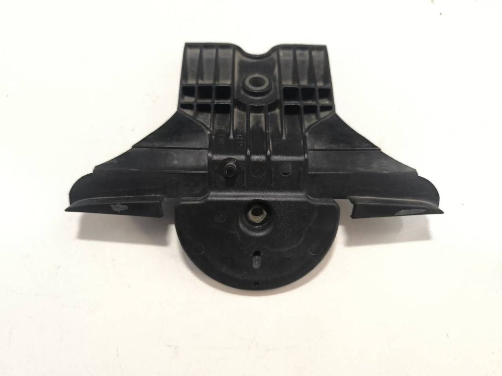 Alfa Romeo GT 2005 Badge logo emblem bracket 60682496 