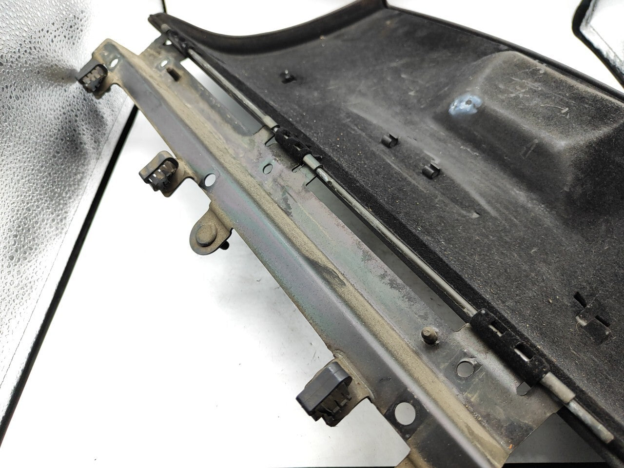 Alfa Romeo GT 1.9JTD 2005 LHD Front Right Dashboard Glovebox