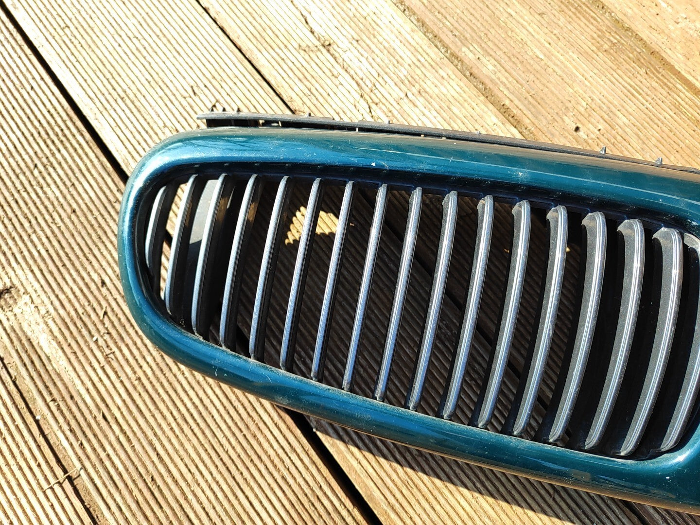 Jaguar X Type 2.5i 2001 Front Center Bonnet Hood Grill 1X435510AH GREEN