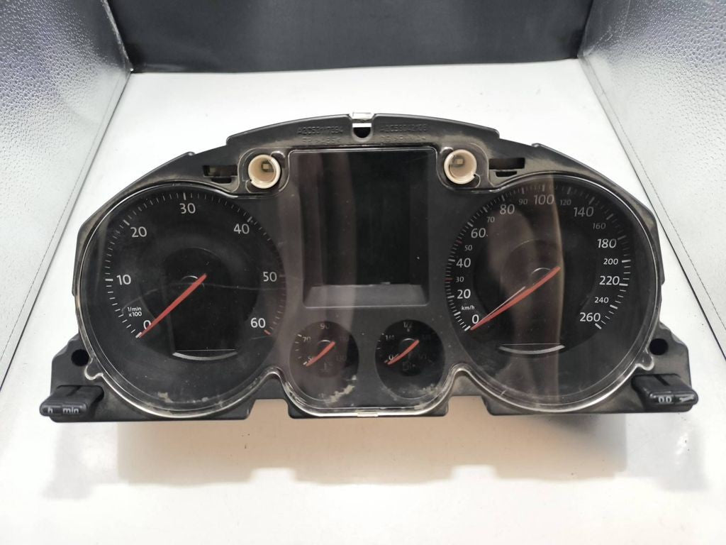 Volkswagen PASSAT B6 2007 LHD speedometer instrument cluster A2C53194181 