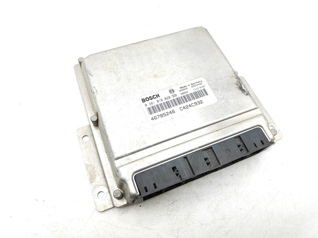 Alfa Romeo 156 1.9JTD Diesel 2001 Engine Control Module ECU 46785246 0281010020