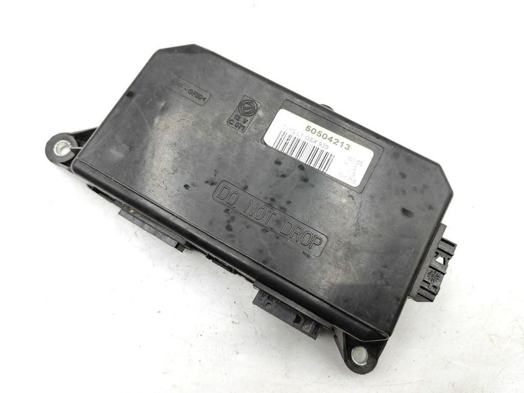 Alfa Romeo 159 2.4JTD 147kW Diesel 2006 door control unit module 50504213 