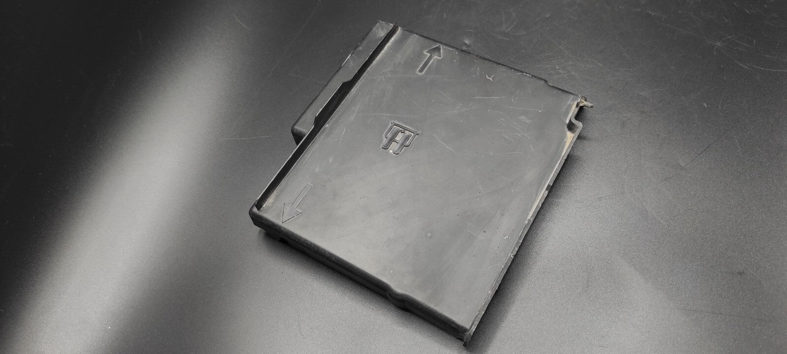 Peugeot 607 3.0 V6 2002 Fuse Box Module Block Cover 9635054880