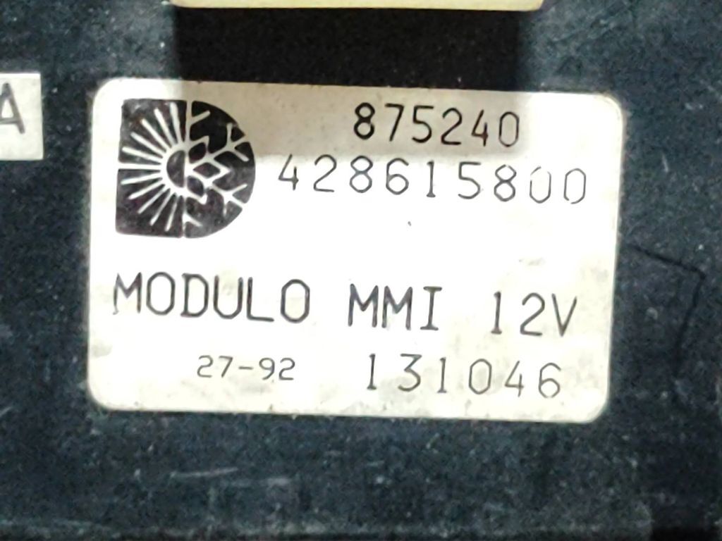 Volkswagen VW PASSAT B3 1991 Climate control unit module 875240 