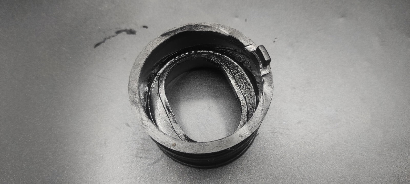 Alfa Romeo GT 2.0 JTS 122kW 2004 Petrol Engine Intake Manifold Rubber Pipe