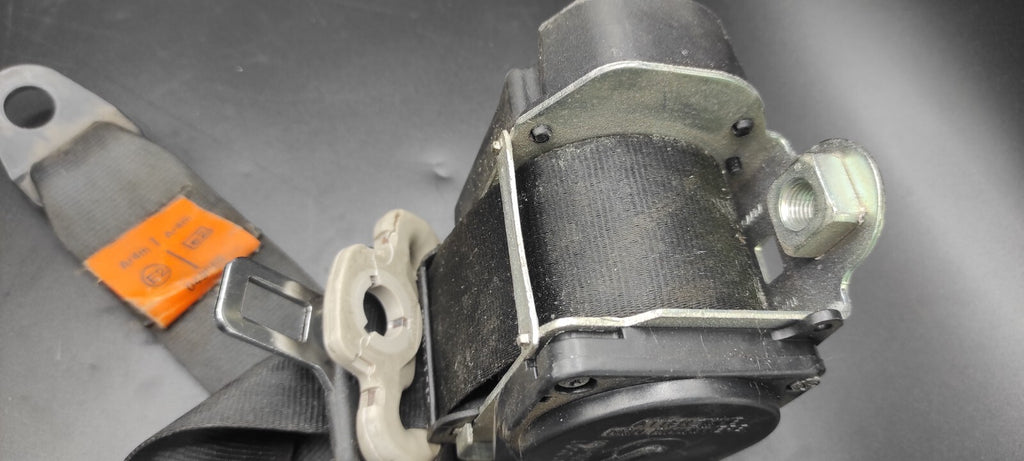 Alfa Romeo 156 2.4JTD 110kW 2003 Rear Right Seat Safety Seatbelt E2049059