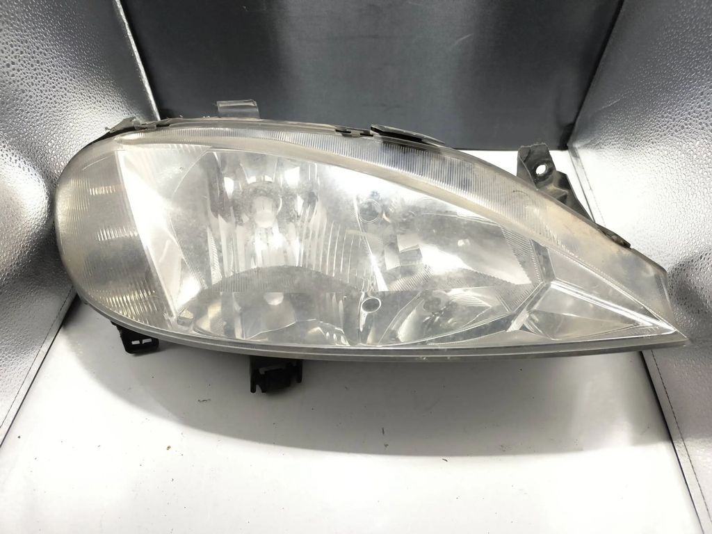 Renault Megane I 2000 LHD Front Right headlight headlamp 7700427870D 