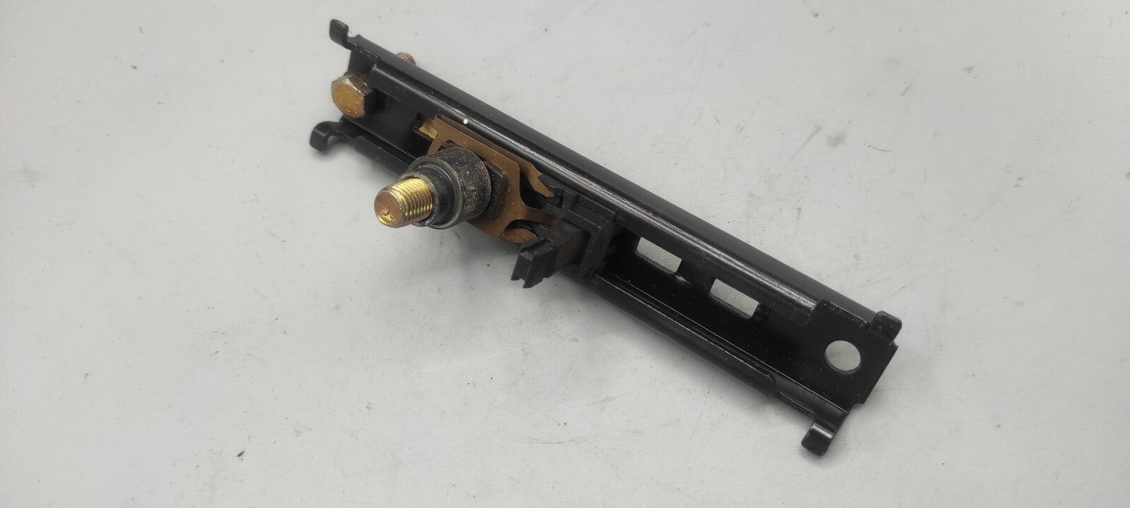 Alfa Romeo 156 2004 Front Right Seatbelt Height Adjustment Regulator Rail