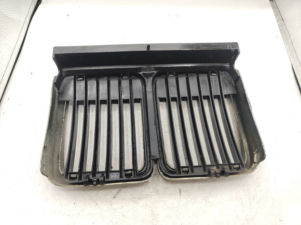BMW 3 Series E30 1989 Front Center Bumper Kidney Grill 1884350