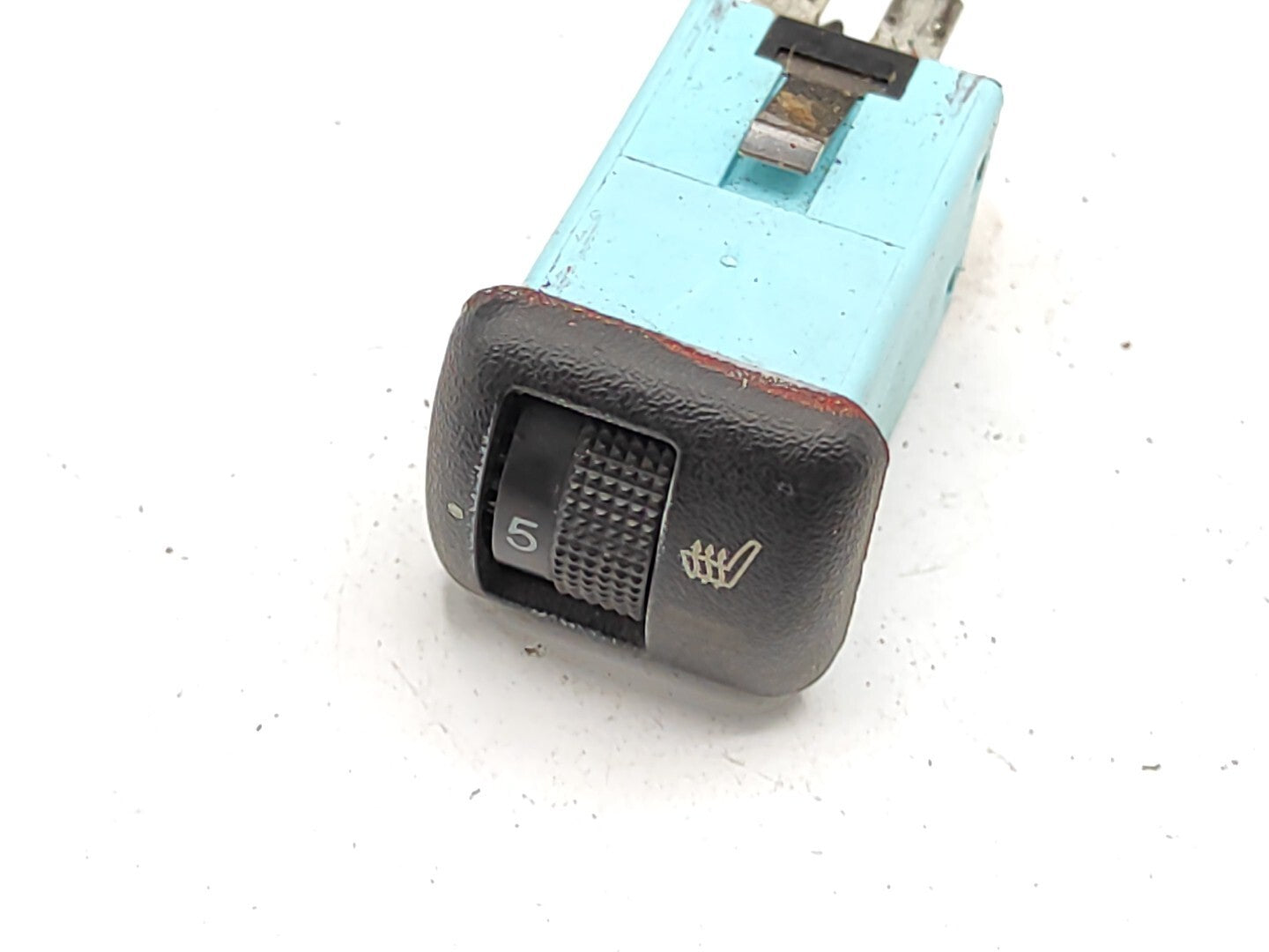 Opel Astra G 2001 Front Dashboard Heated Seat Switch Button 90561387