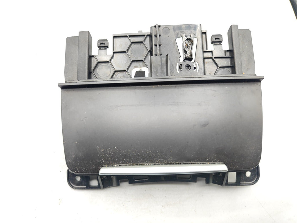 Audi A5 8T 3.0TDI Diesel 2008 Front Panel Dash Ashtray 8K0857951