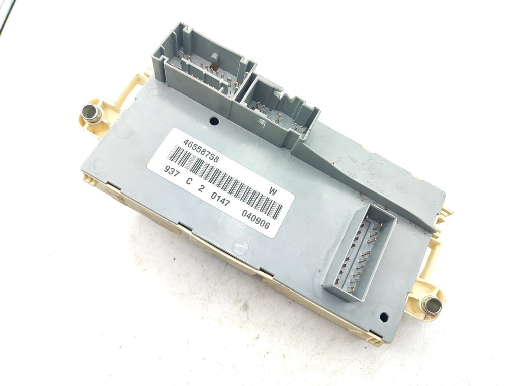 Alfa Romeo 147 8V 2006 Fuse Box Control Unit Module ECU 46558758