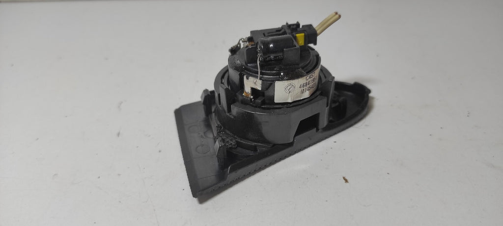 Alfa Romeo 159 1.9JTDm 8V Diesel 2008 Front Right Dash Speaker Tweeter 46841951