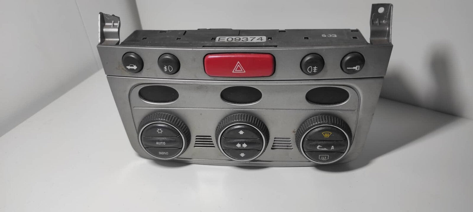 Alfa Romeo GT 1.9JTD 2004 LHD Front Dash Climate Control Unit 01560513690