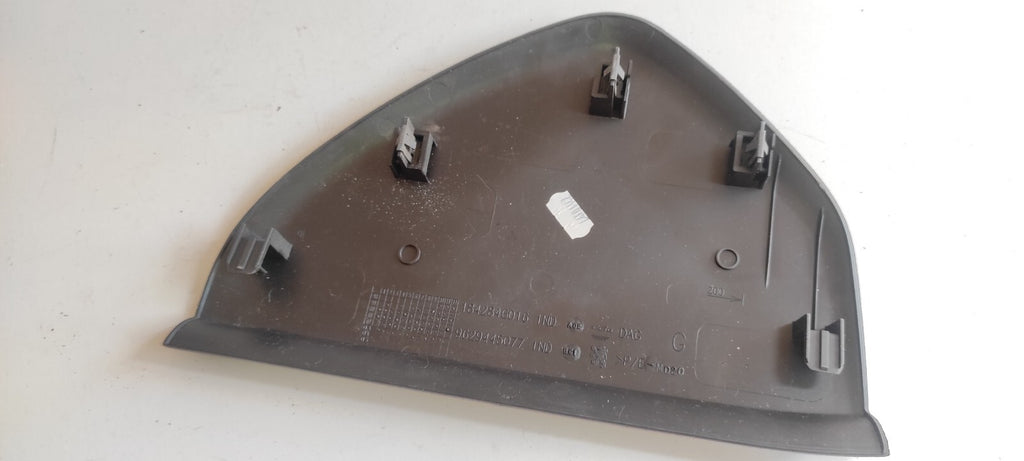 Peugeot 607 3.0i V6 2002 LHD Front Left Dashboard End Trim Cover 9629445077