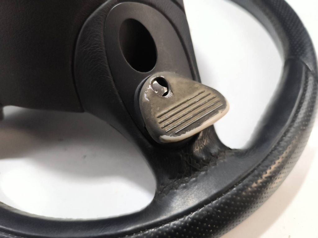 Alfa Romeo 147 2002 Selespeed AUTO Steering wheel 