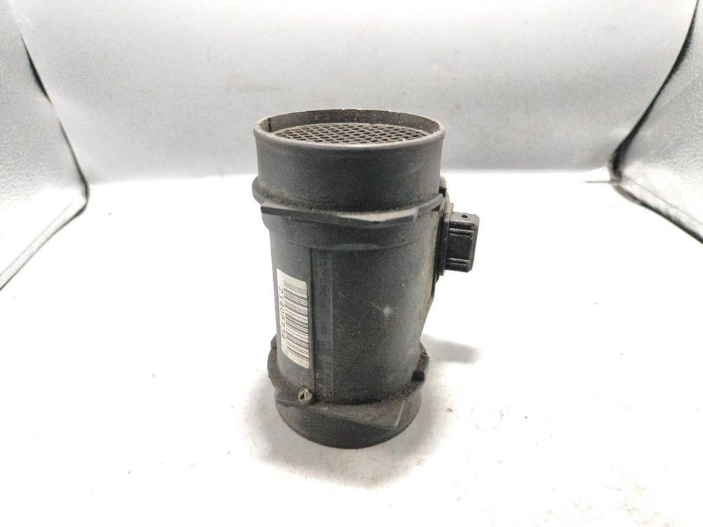 Opel Vectra B 1995 Petrol MAF mass air flow meter sensor 90411957 