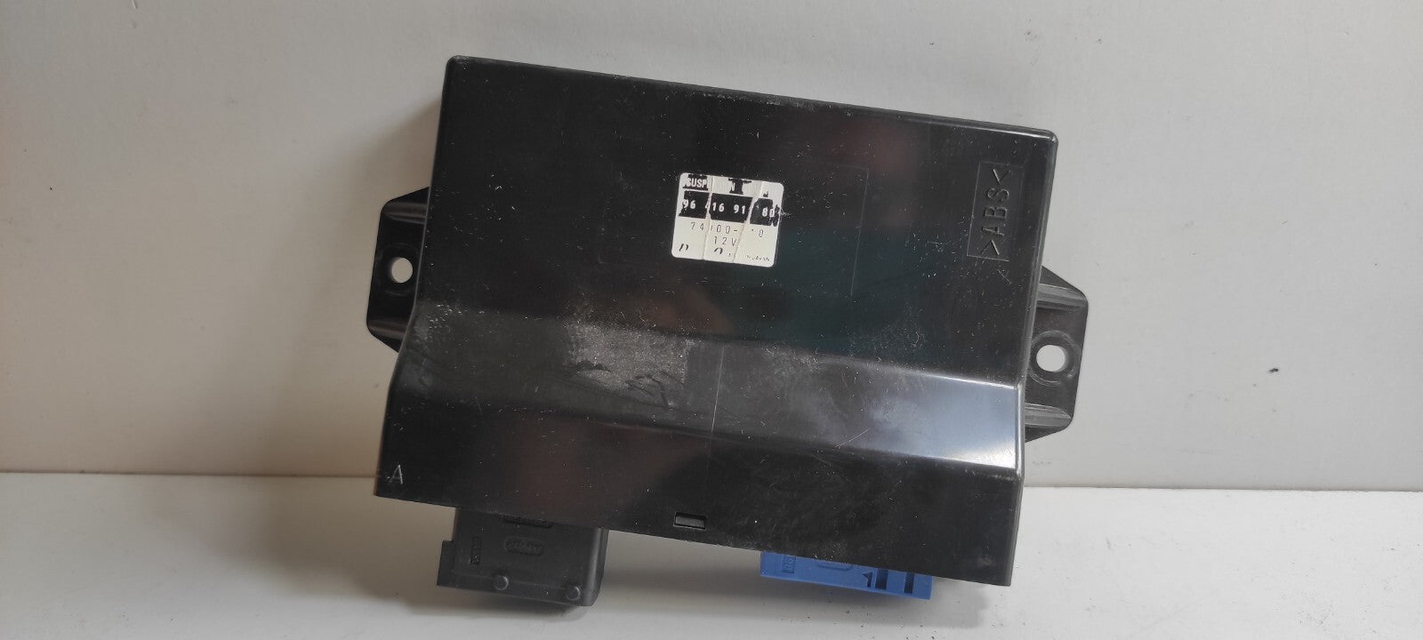 Peugeot 607 3.0i V6 2000 Level Adjustment ECU Module 9641691180