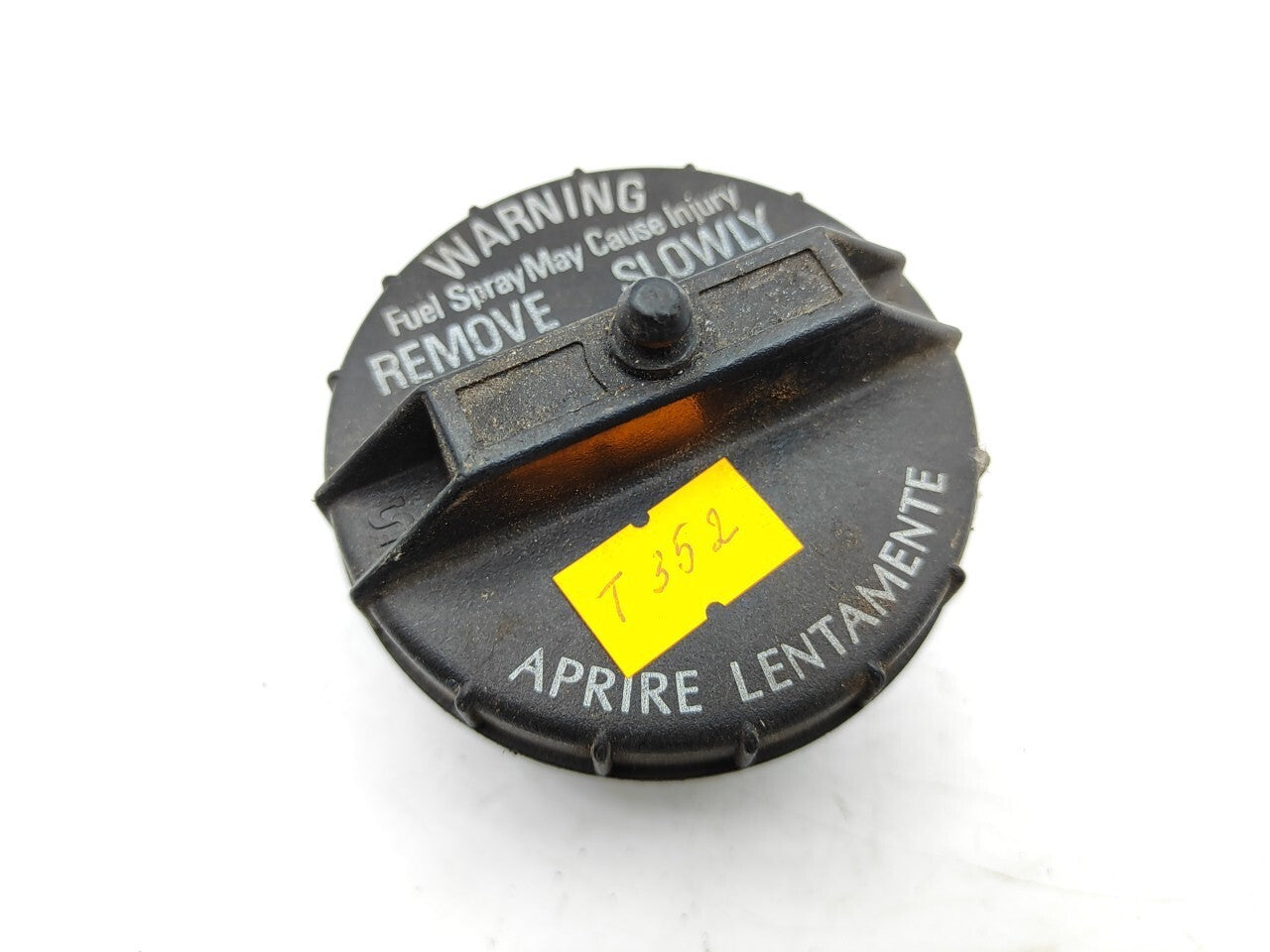 Alfa Romeo 166 2.4JTD 100kW 2001 Fuel Tank Cap DIESEL