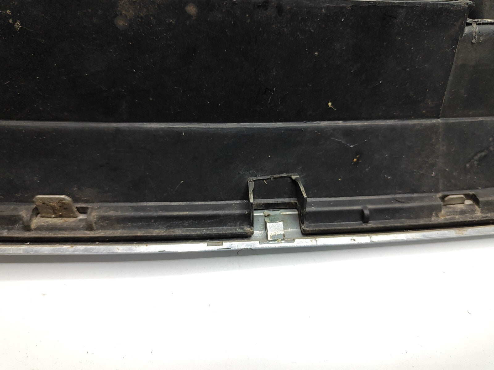 Honda Accord CD7 1996 Front Bumper Upper Center Grill