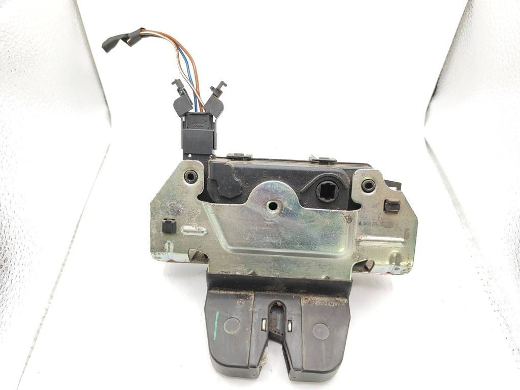 Opel Zafira B 2006 Tailgate trunk boot lock catch latch 495058724 