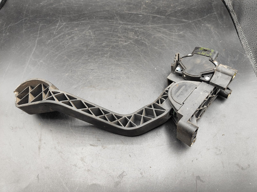 Fiat Punto 1.2 44kW 2005 Accelerator Throttle Pedal 46527295 0281002325