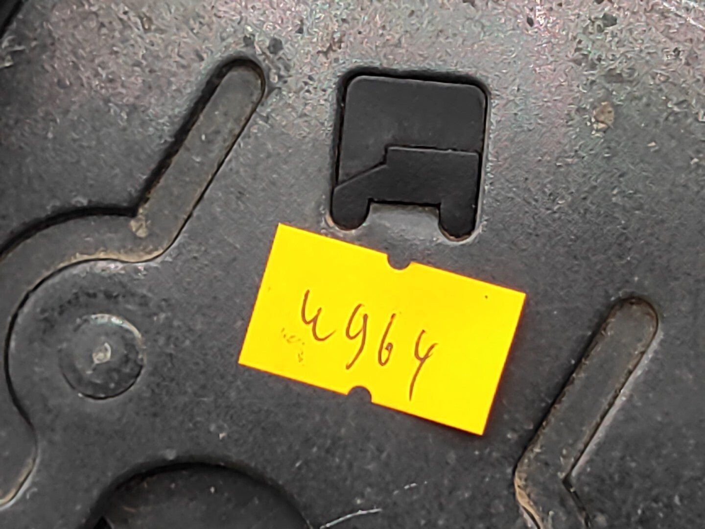 BMW 5 SERIES E39 530D 142kW 2000 Rear Tailgate Boot Lock 8232520