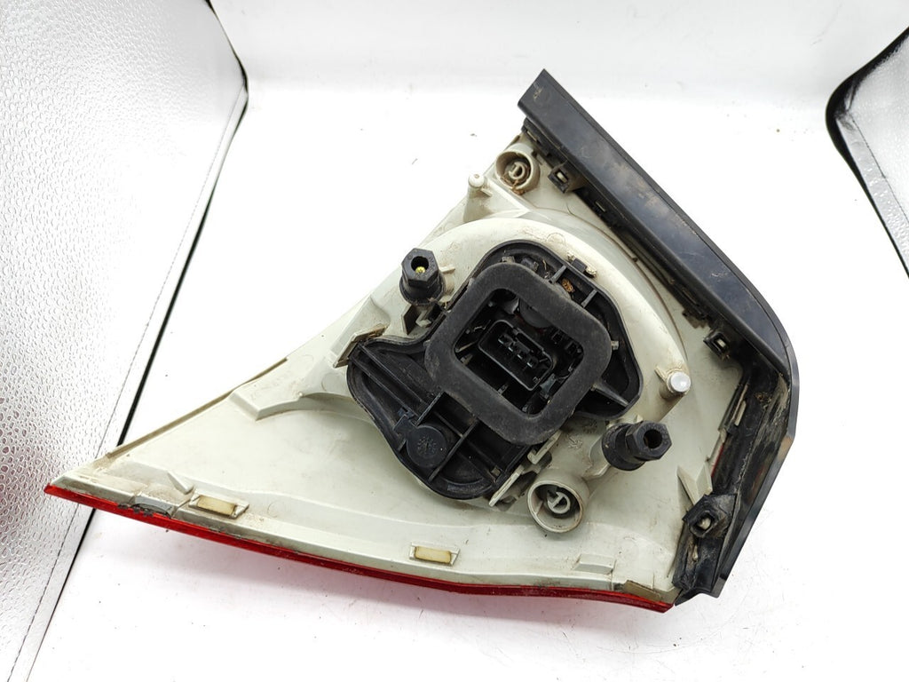 Volkswagen Golf MK5 2005 LHD Rear Left Taillight Light 1K6945095E