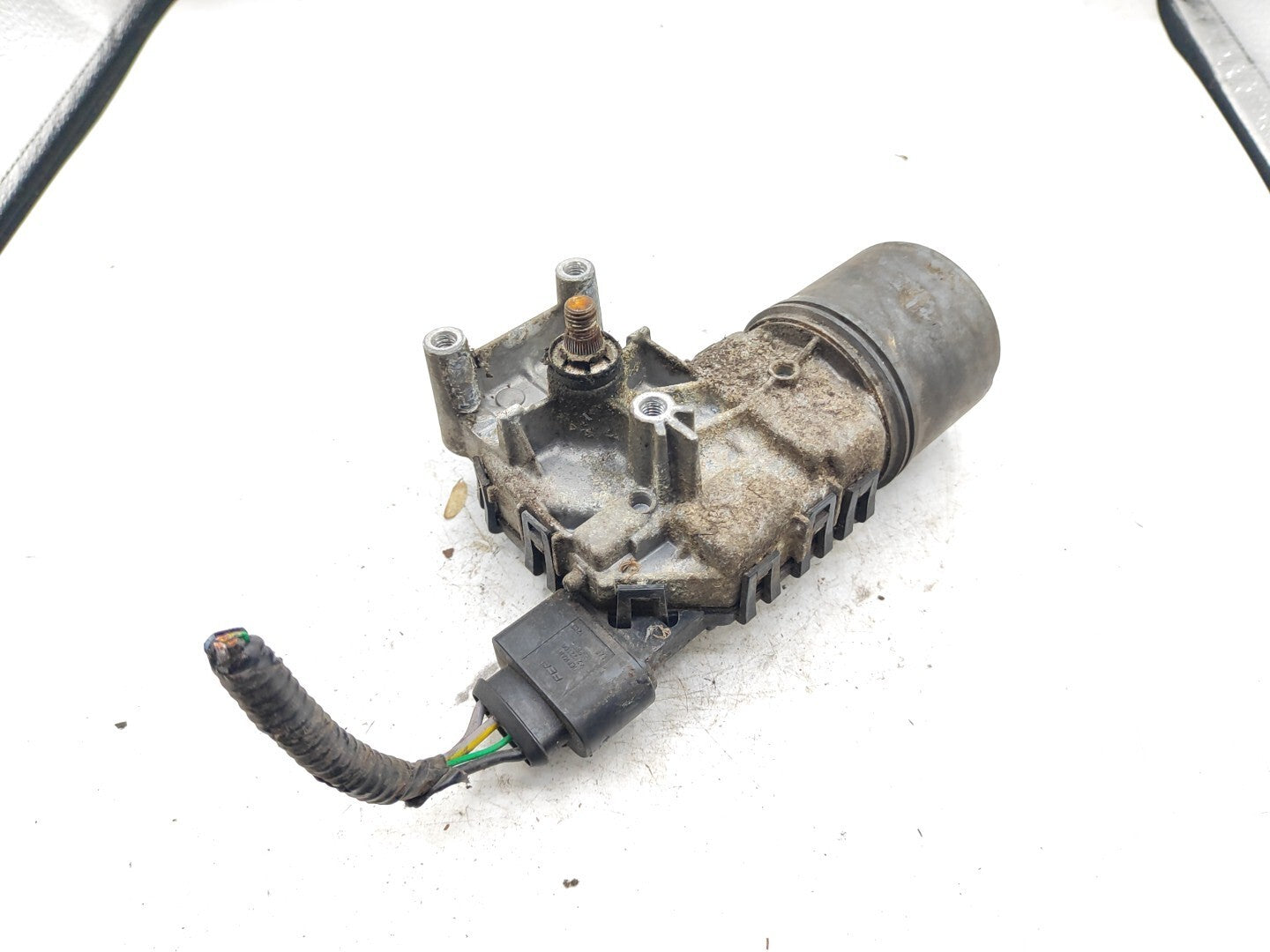 Alfa Romeo 147 2.0TS 110kW 2003 LHD Front Wiper Linkage Motor 0390241514