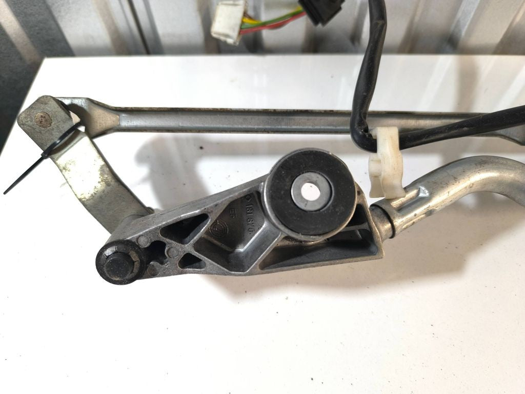 Mercedes-Benz C W203 2001 LHD Windscreen wiper motor linkage A2038200442 