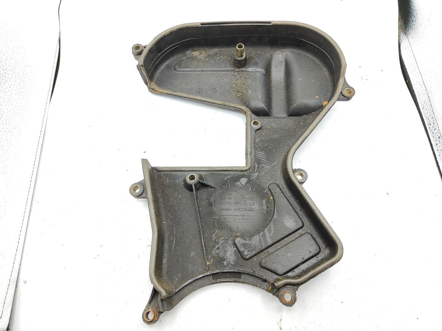 Ford Focus MK1 1.6i 74kW 100PS 2001 Engine Timing Belt Cover 98MM6P073AB