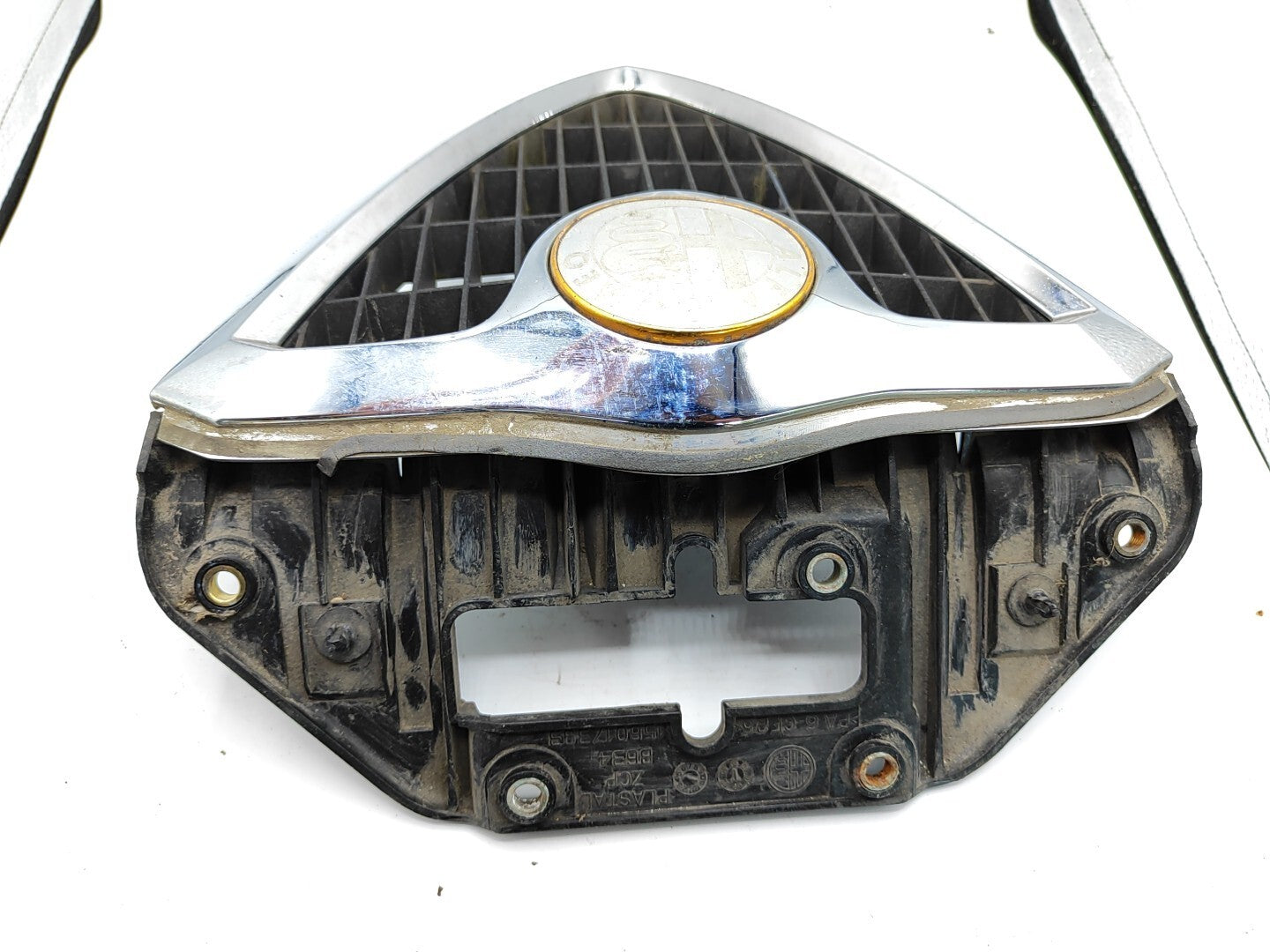 Alfa Romeo 156 2.0TS 2000 Front Middle Radiator Grill 156017393