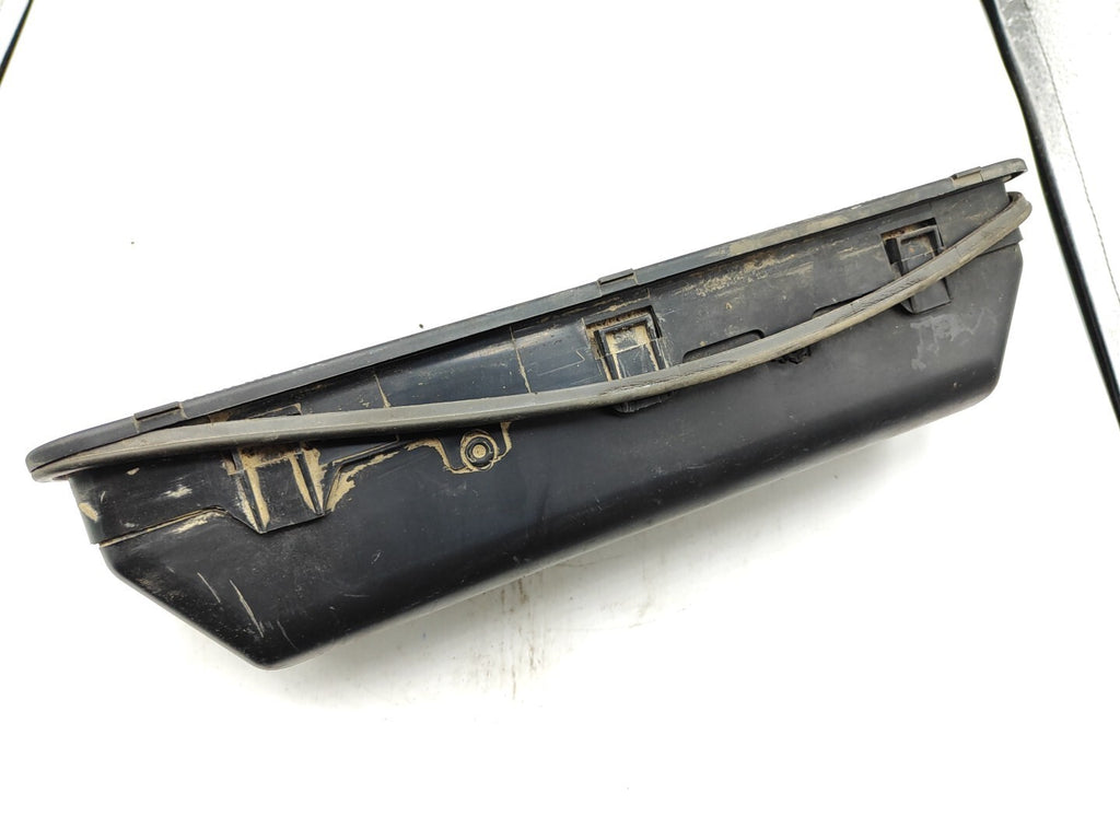 BMW E61 E60 520D 145kW Estate 2005 Rear Body Air vent grill 6945845