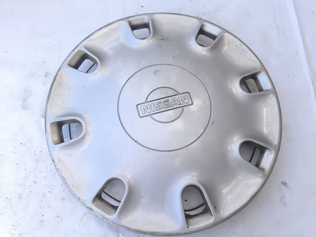 Nissan Primera 1995 R14 wheel hub cap trim 4031593J00 