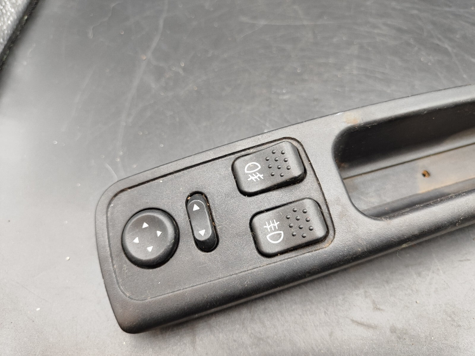 Alfa Romeo 156 1.9JTD 2001 Fog Light Mirror Button Switch 156016100