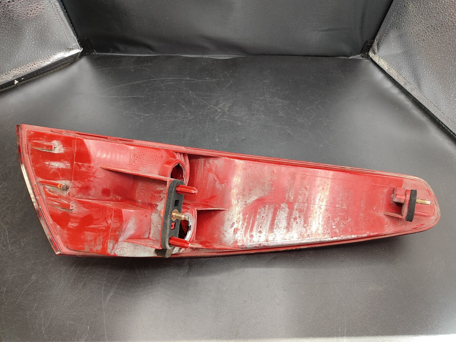Peugeot 607 3.0 V6 2001 LHD Rear Right Taillight Lamp Light Assembly