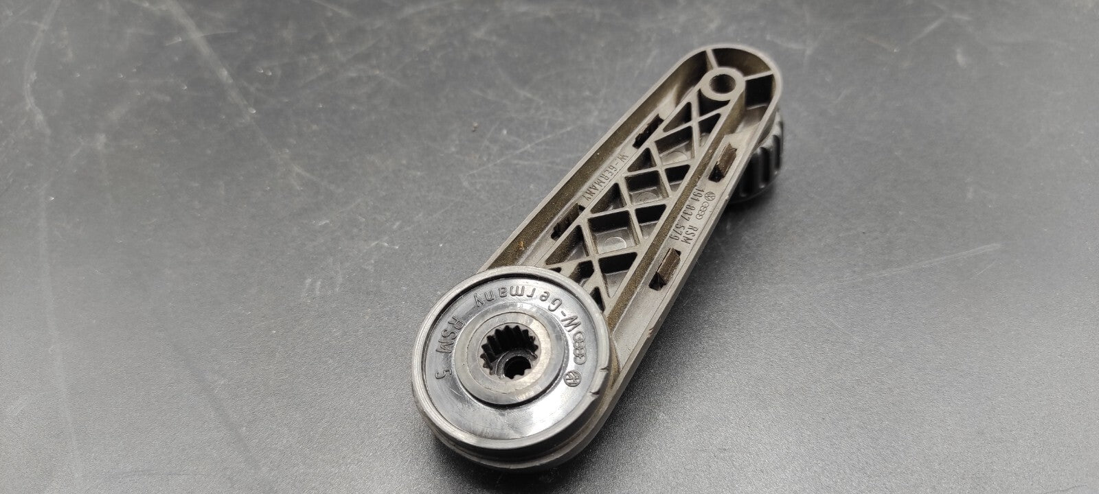 Volkswagen VW Golf Jetta Mk2 1989 Window Mechanism Winding Handle 191837579