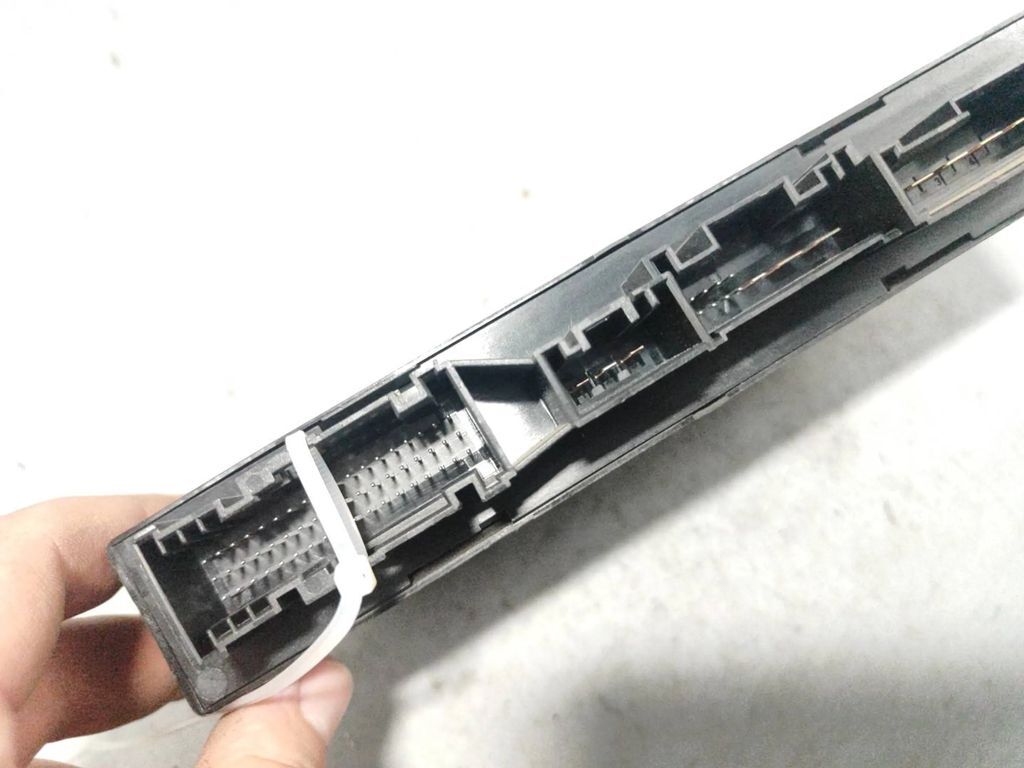 BMW 5 E60 E61 530D 2007 Comfort convenience body module 9114447 