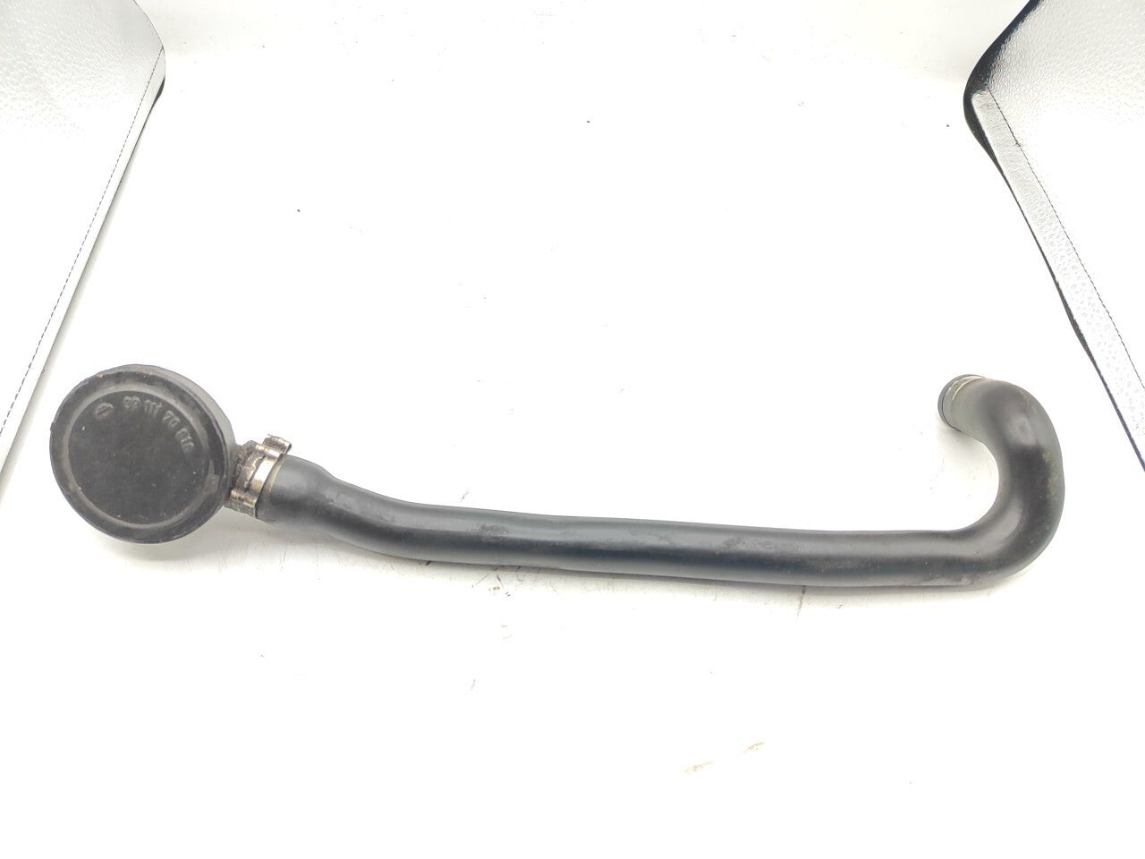 Alfa Romeo GT 1.9JTD 110kW 2006 Engine Breather Pipe Hose 3911170916