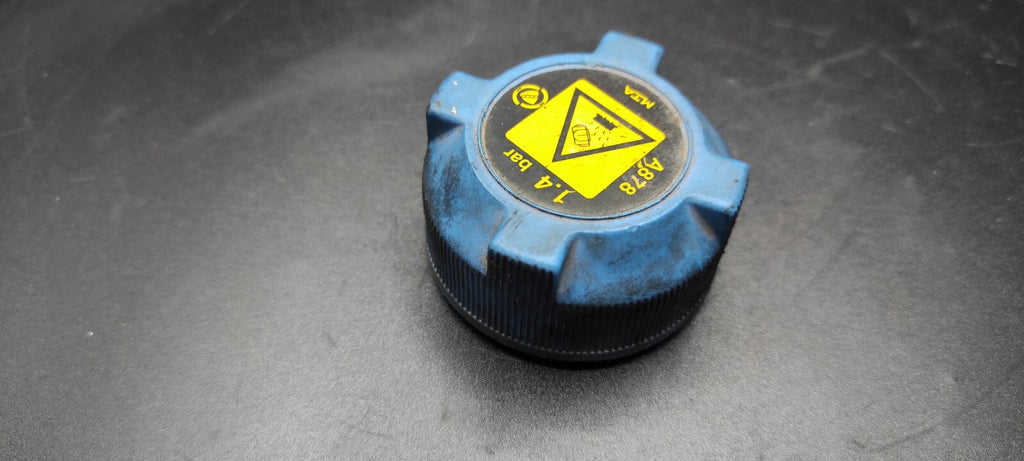 Alfa Romeo 147 1.9JTD 16V 103kW 2004 Cooling Radiator Reservoir Tank Cap Cover