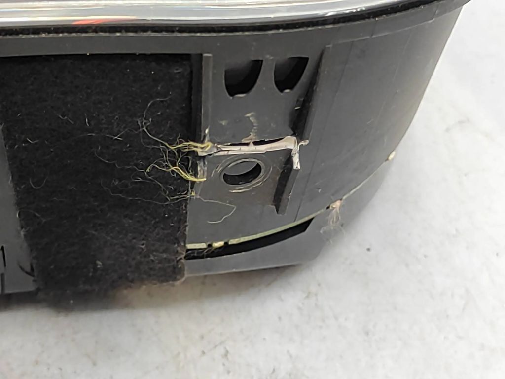 Seat Toledo II (1M) 1.6i 2002 Petrol speedometer instrument cluster 110008770 