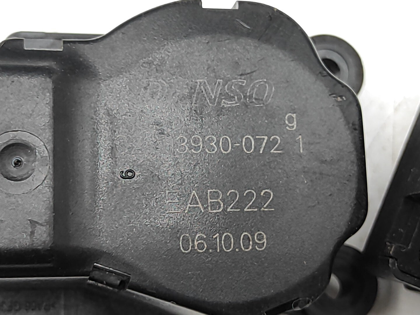 BMW E90 E91 320D 2005 Interior heater air flap 113930072 CZ113930072