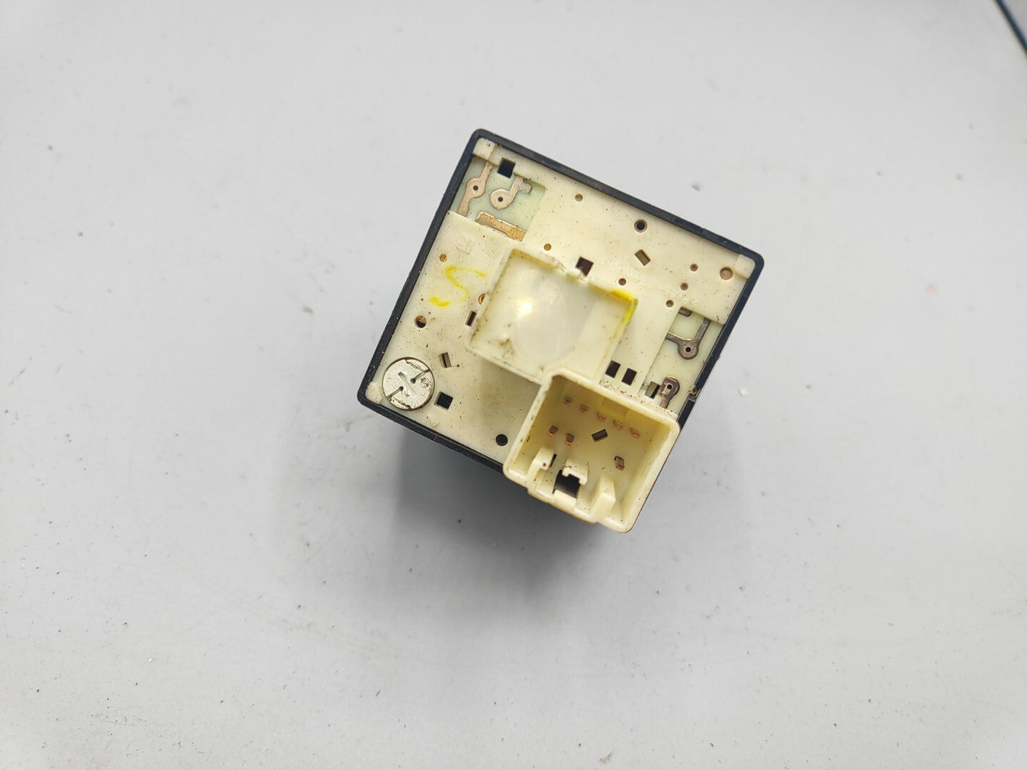Jaguar S Type 3.0i 2000 LHD Front Headlight Switch Button XR8311654AG